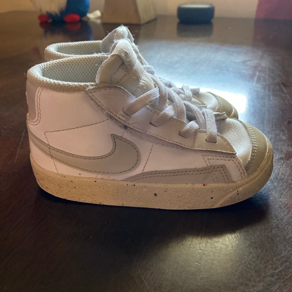Nike blazers toddler size 8